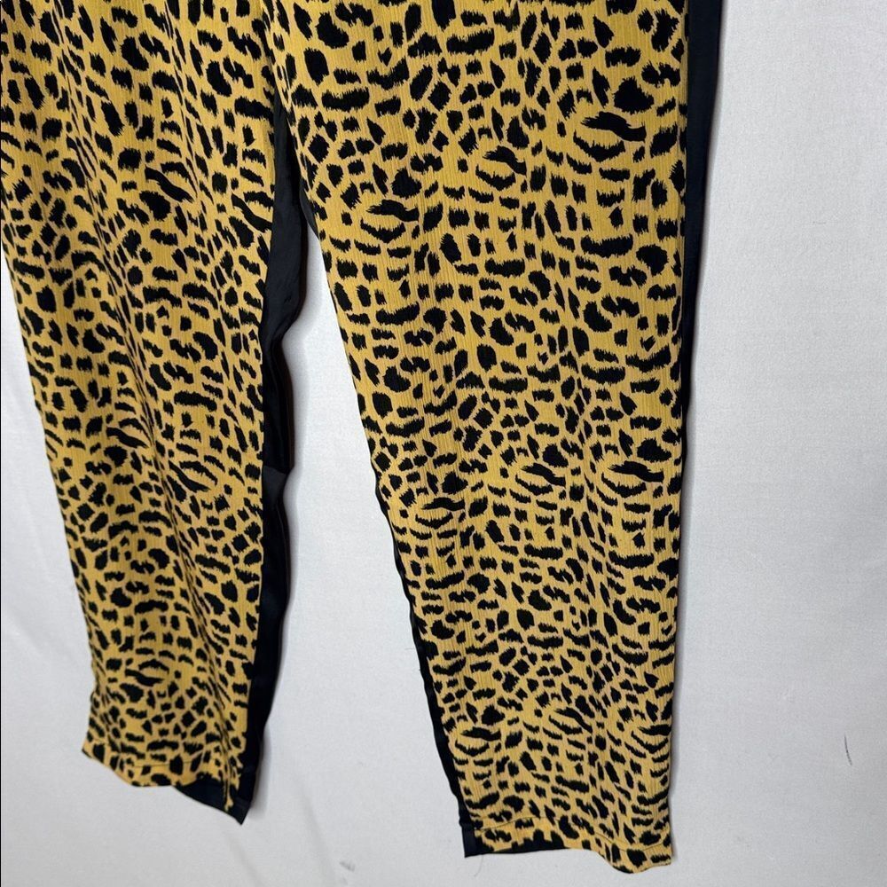 Umgee Leopard Print Women’s Pants. Size Medium. - Picture 4 of 7
